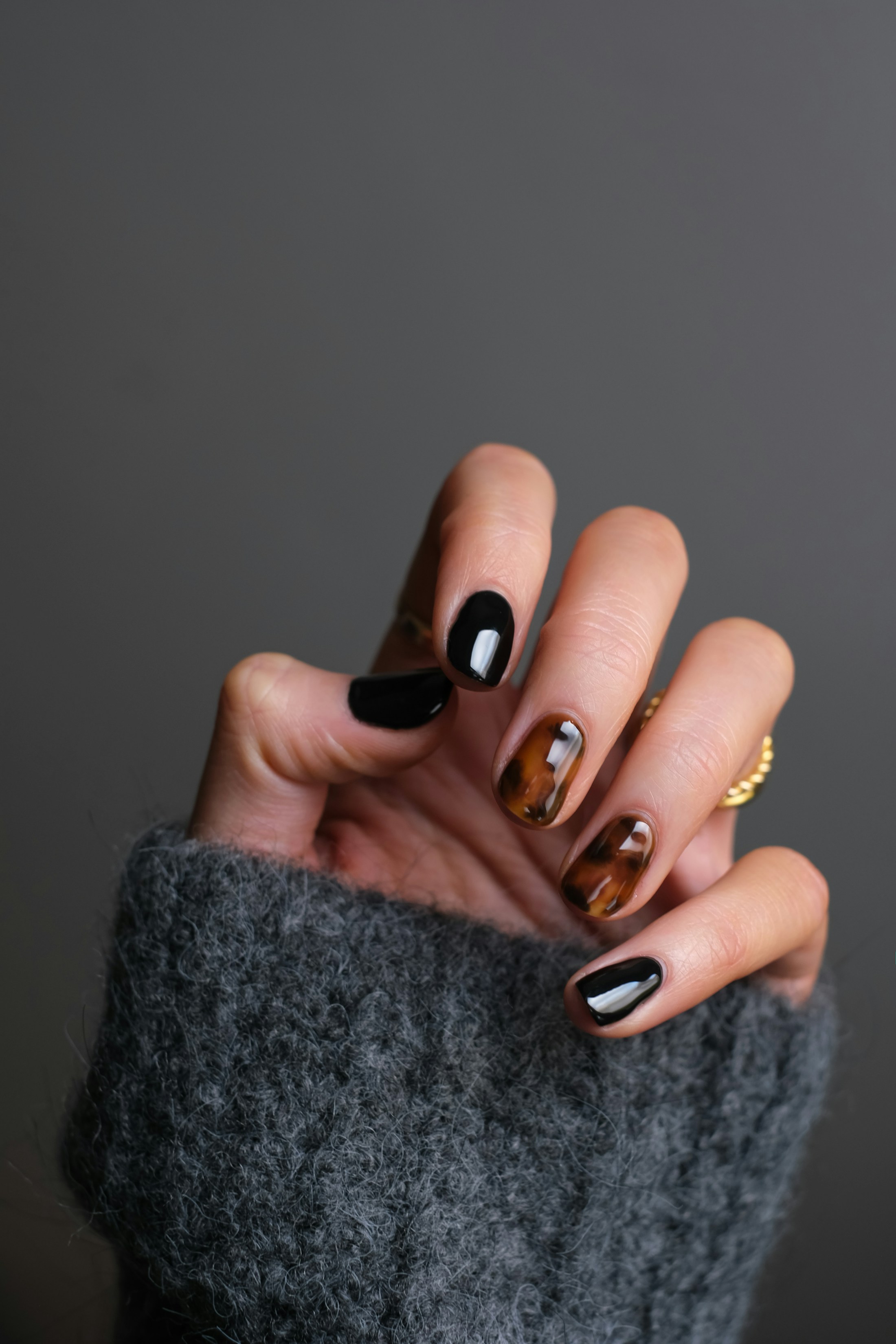 Cat Eyes Style Nails
